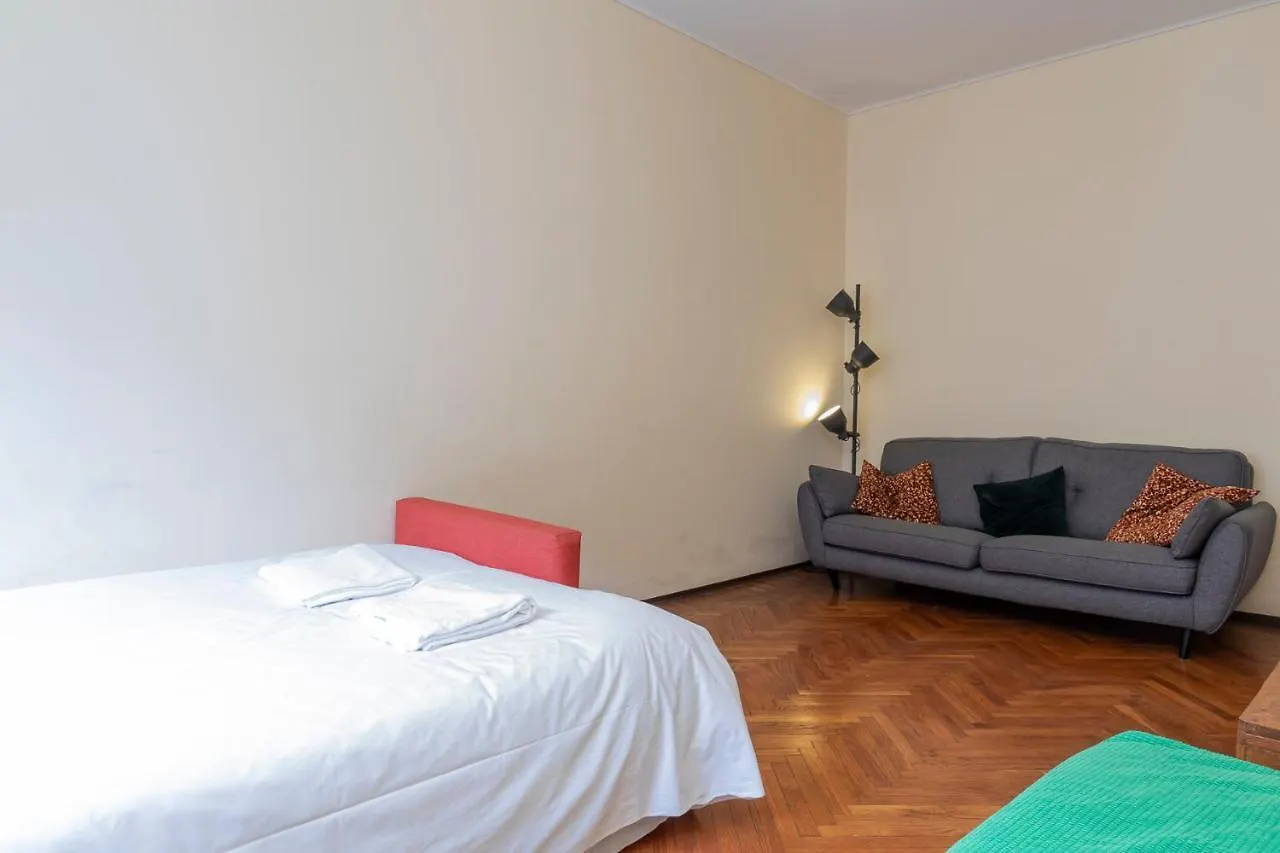 Renovated Apartment Close To Central Station Ponte Seveso 42 Milan Italy